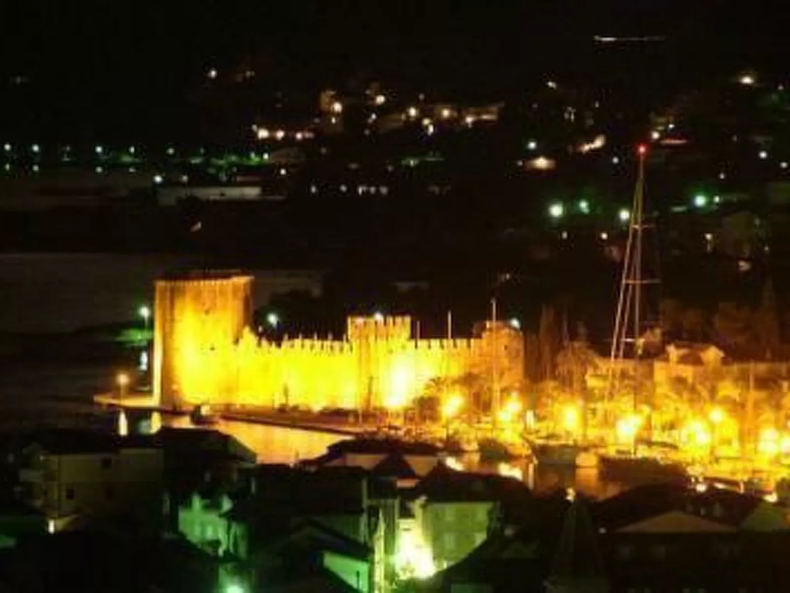 Schöne Ferienwohung Luna in Dalmatien-Buiten