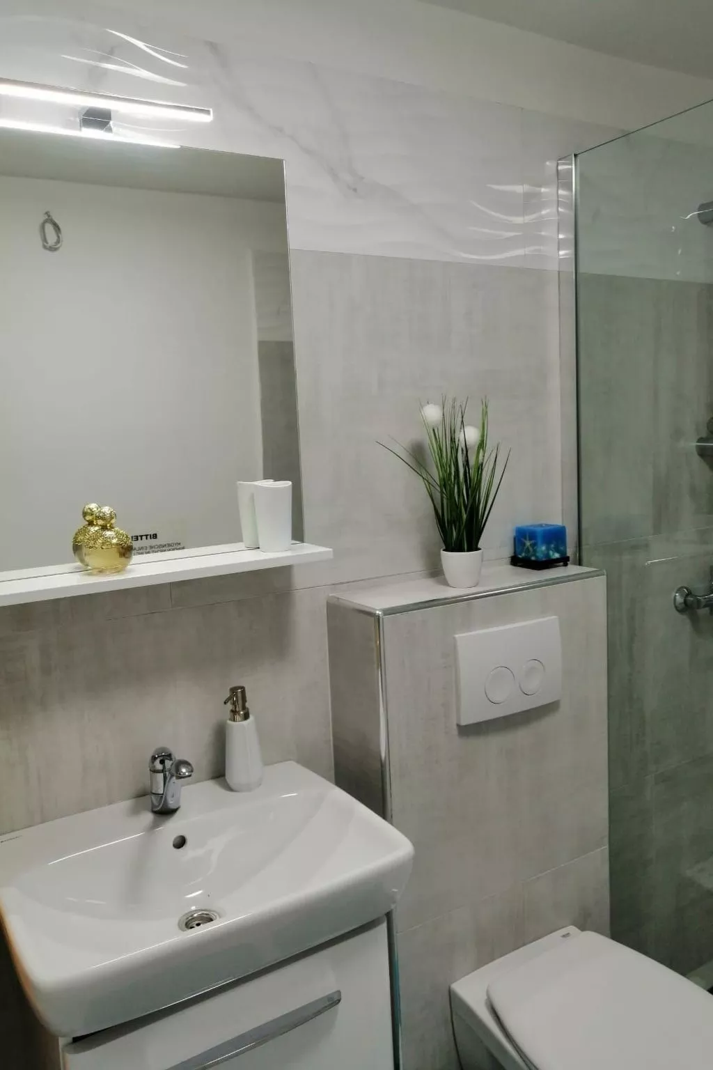 Haus La Dostana-Binnen