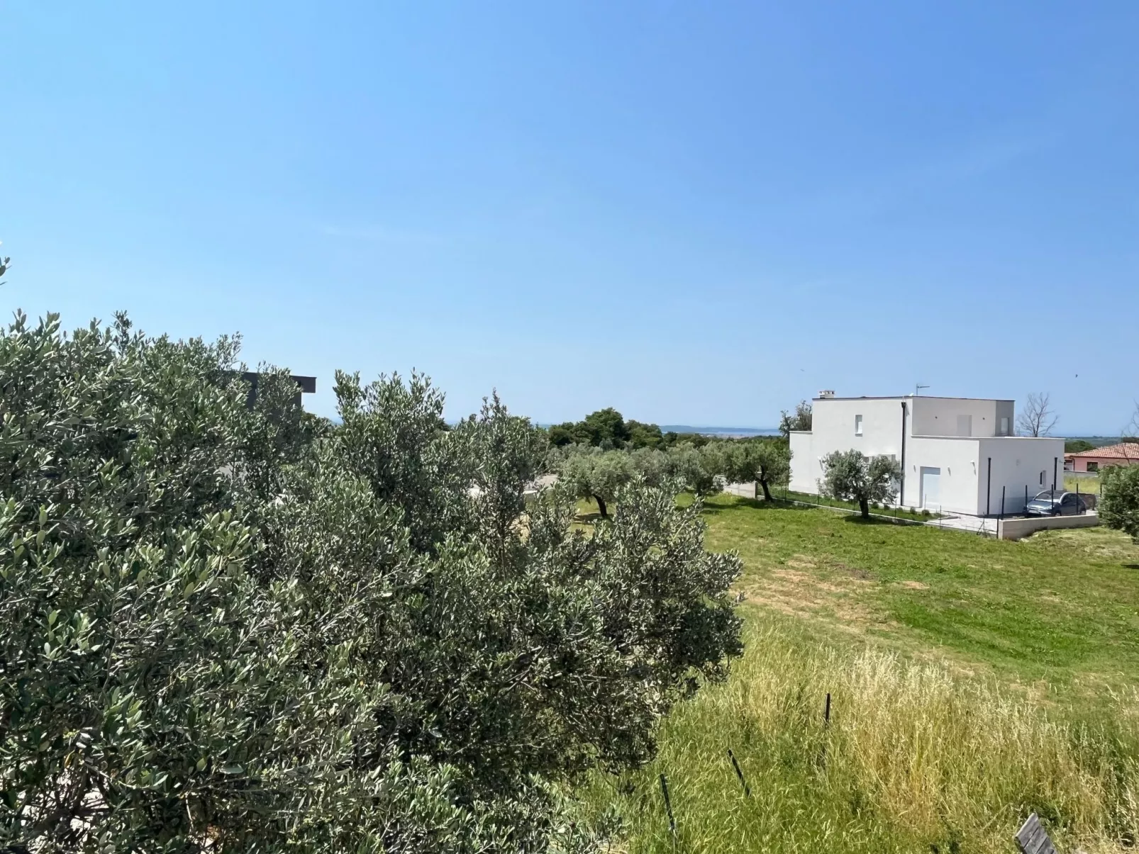 Mit privatem beheiztem Schwimmbad-Buiten