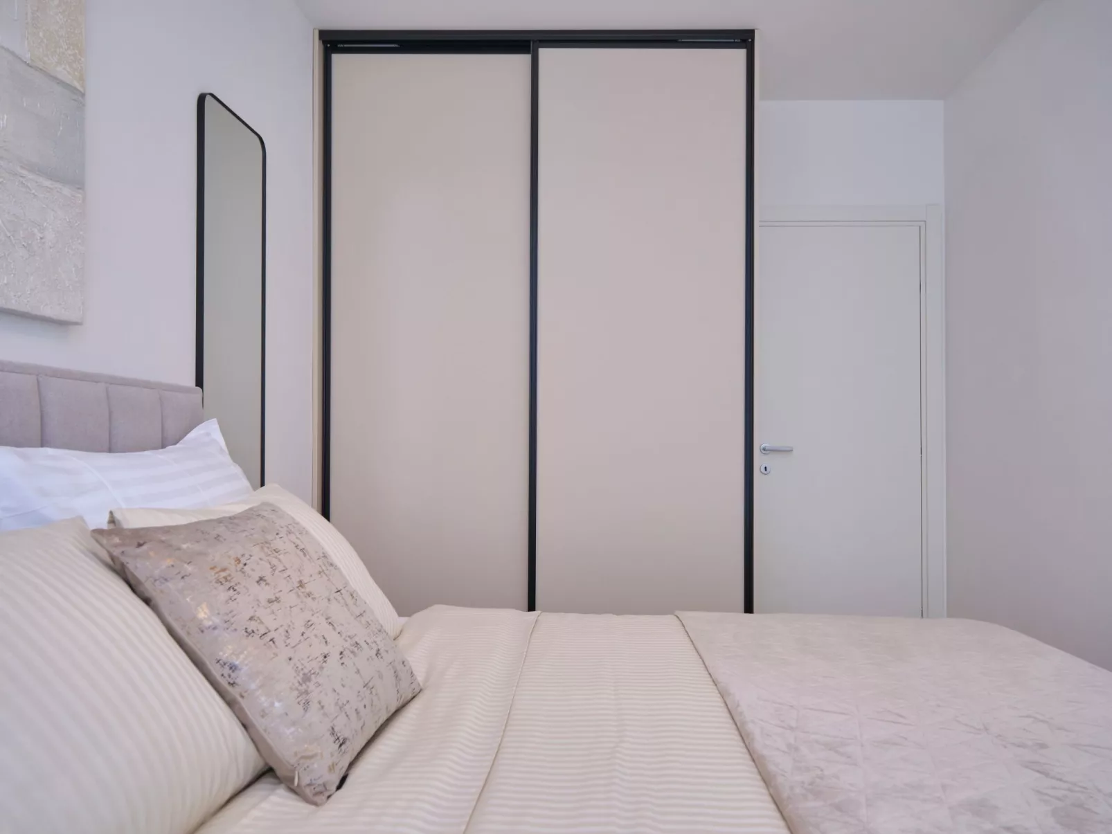 "Splitful Apartment" - Image-tags.info