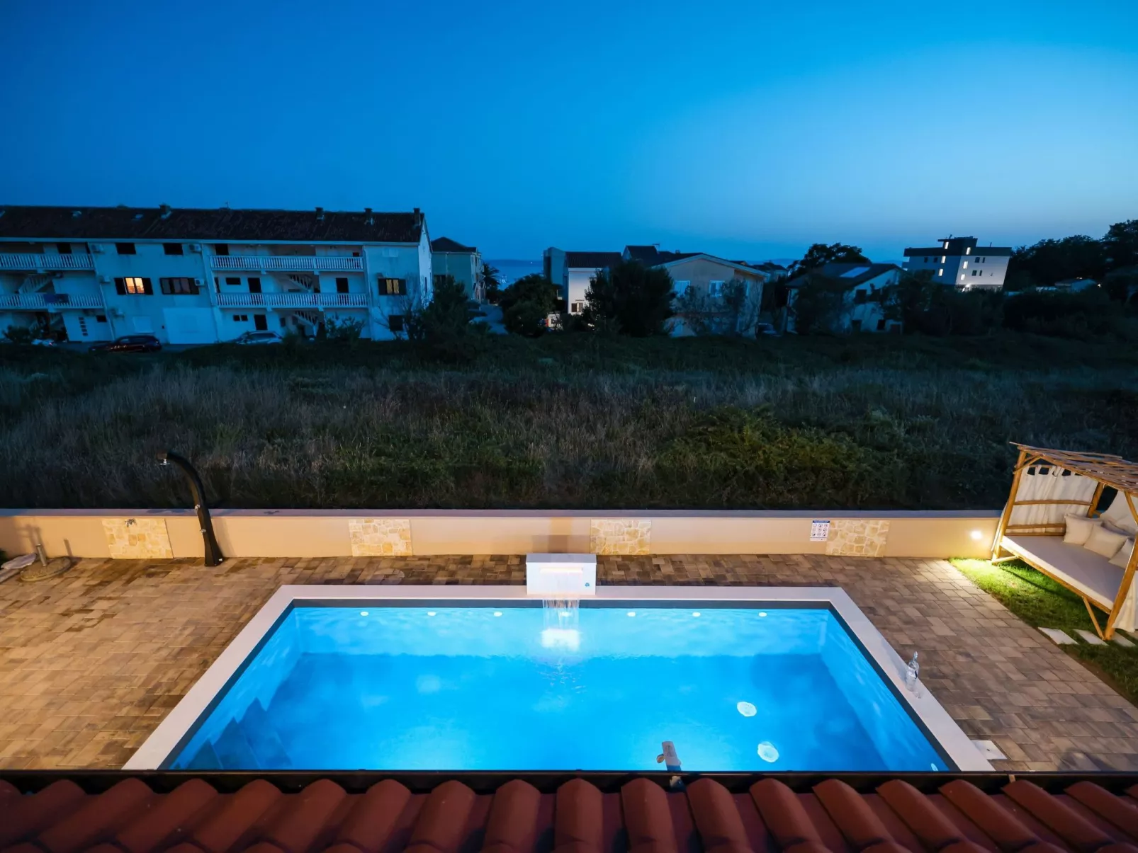 Villa mit beheiztem Pool in der Nähe des Meeres-TA Leut Agency-Buiten