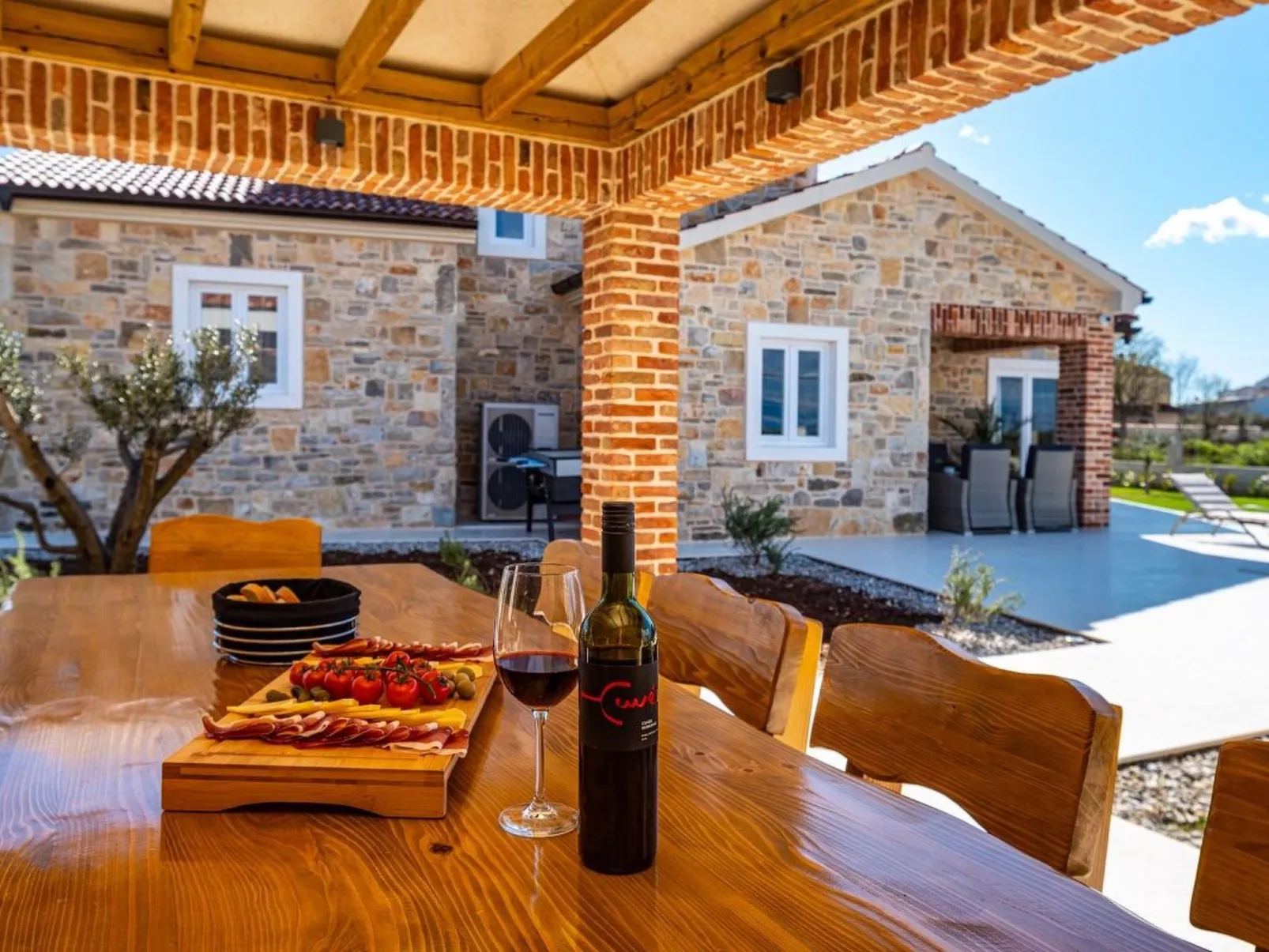 Dalmatinische Villa "Bocagnazzo" mit Pool-Buiten