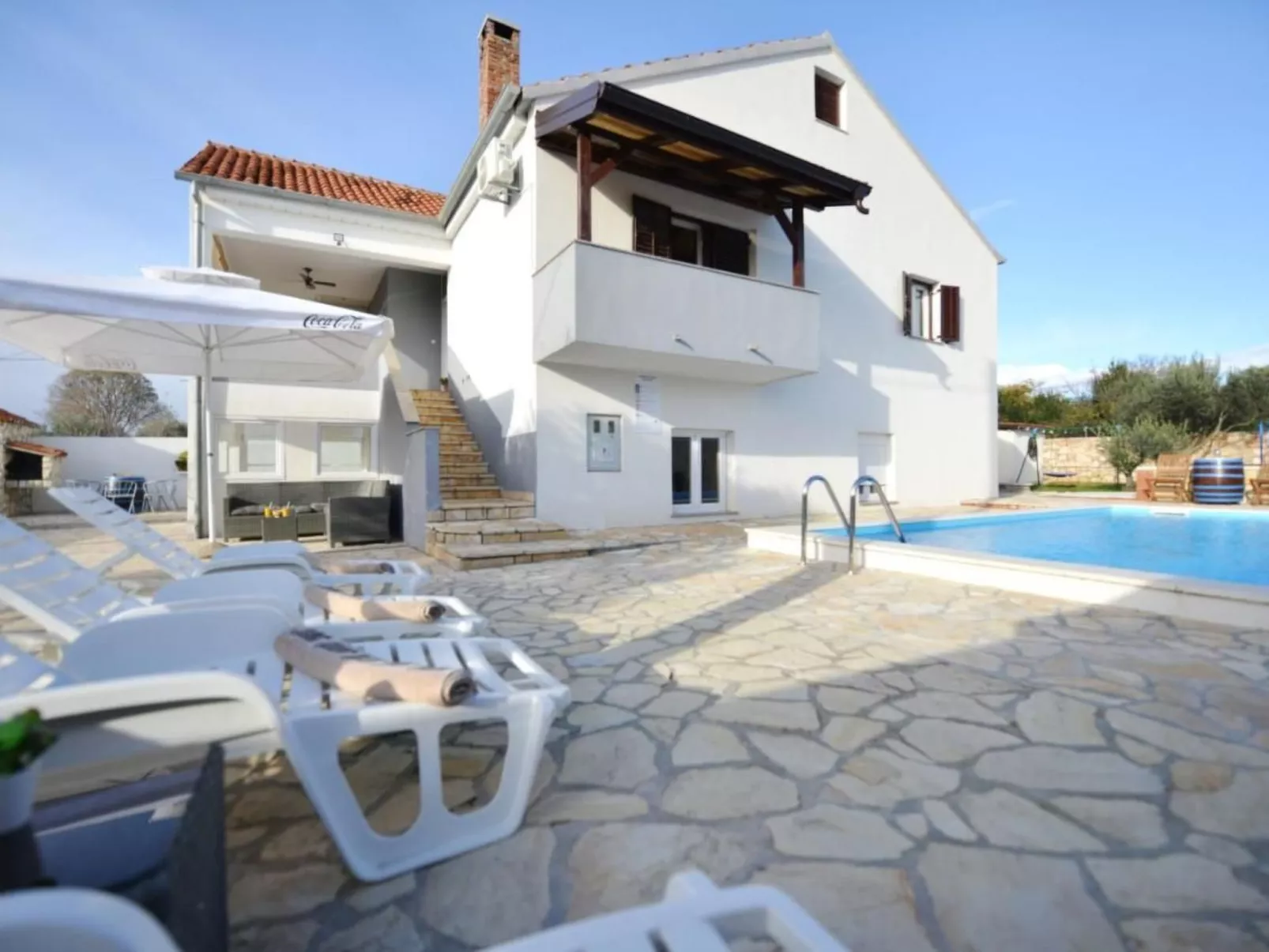 Ariana privater Pool - Agentur TA Leut-Buiten