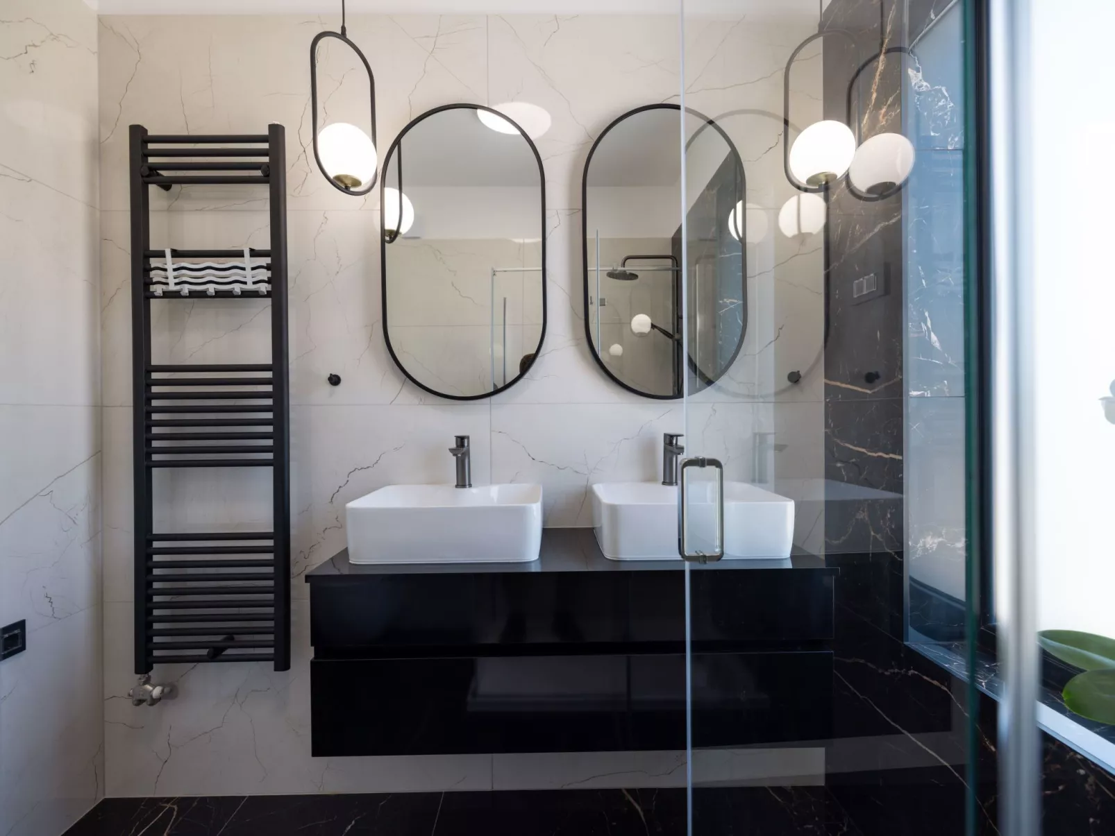 Villa Stellante mit privatem Pool und Meerblick-Binnen