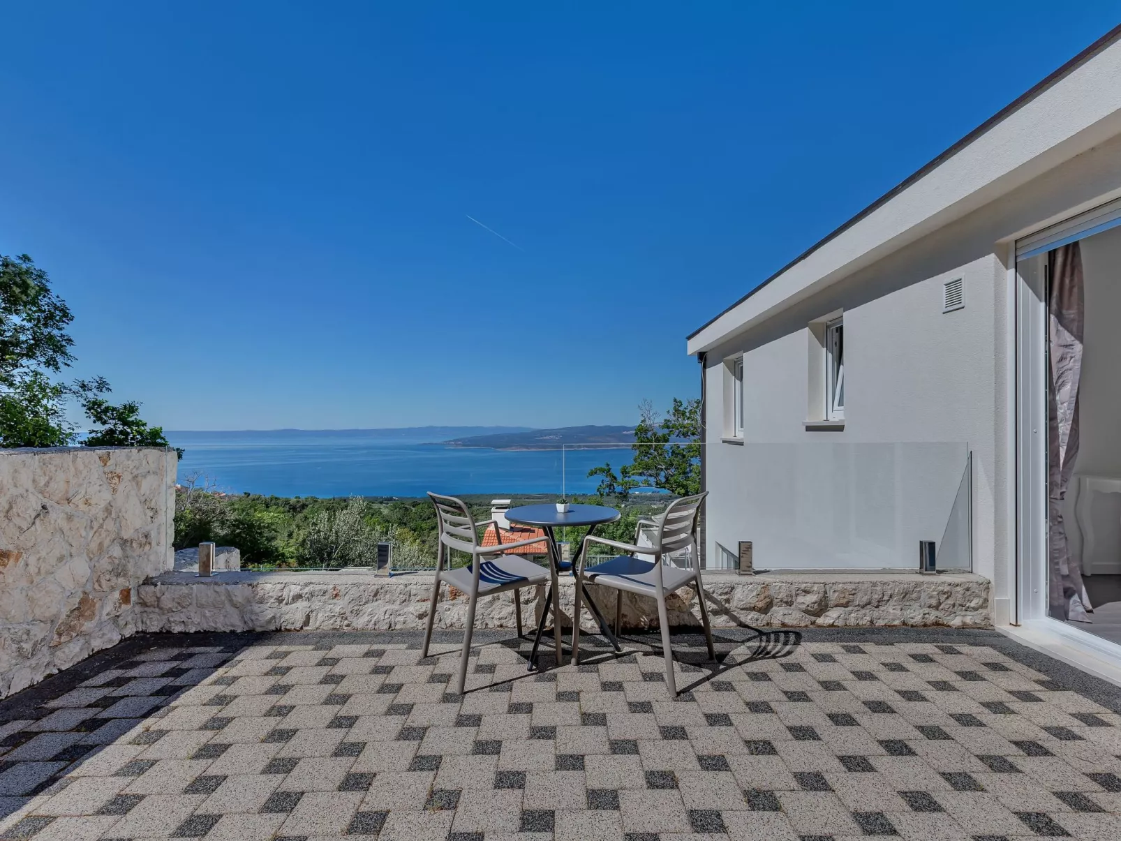 Mit Privatpool für 8 Personen  + 2 Kinder ca. 450 m&sup2; in Bast, Dalmatien (G-Image-tags.info