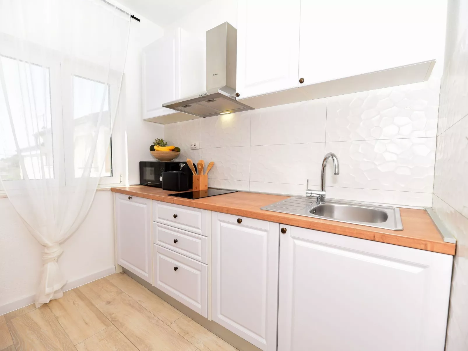 Wohnung mit Garage-Binnen