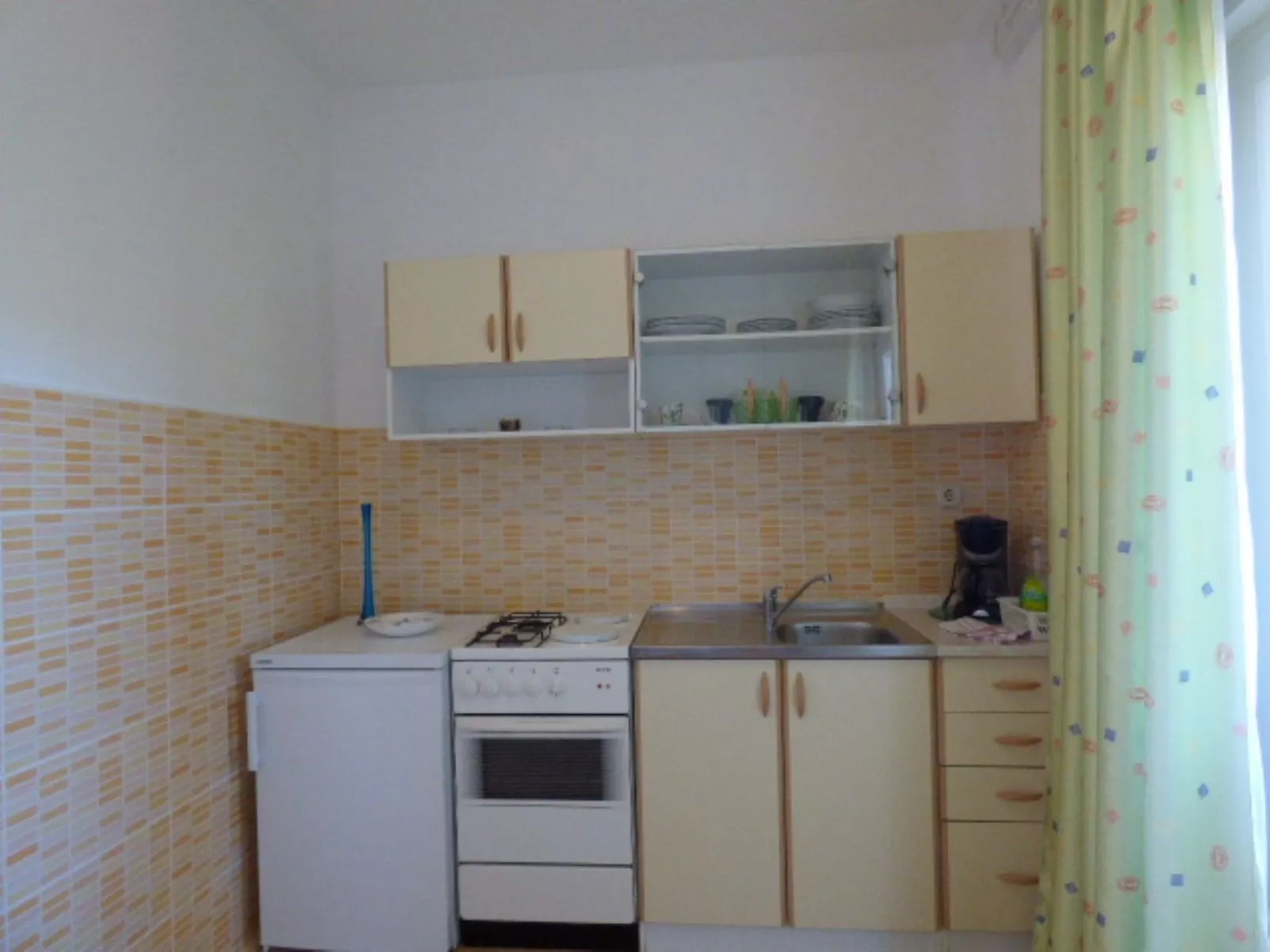 Kleines Apartment in der ersten Etage-Binnen