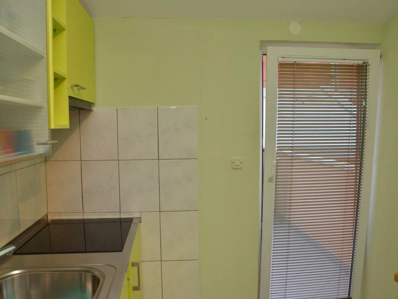 Mit Terrasse und Grill-Binnen