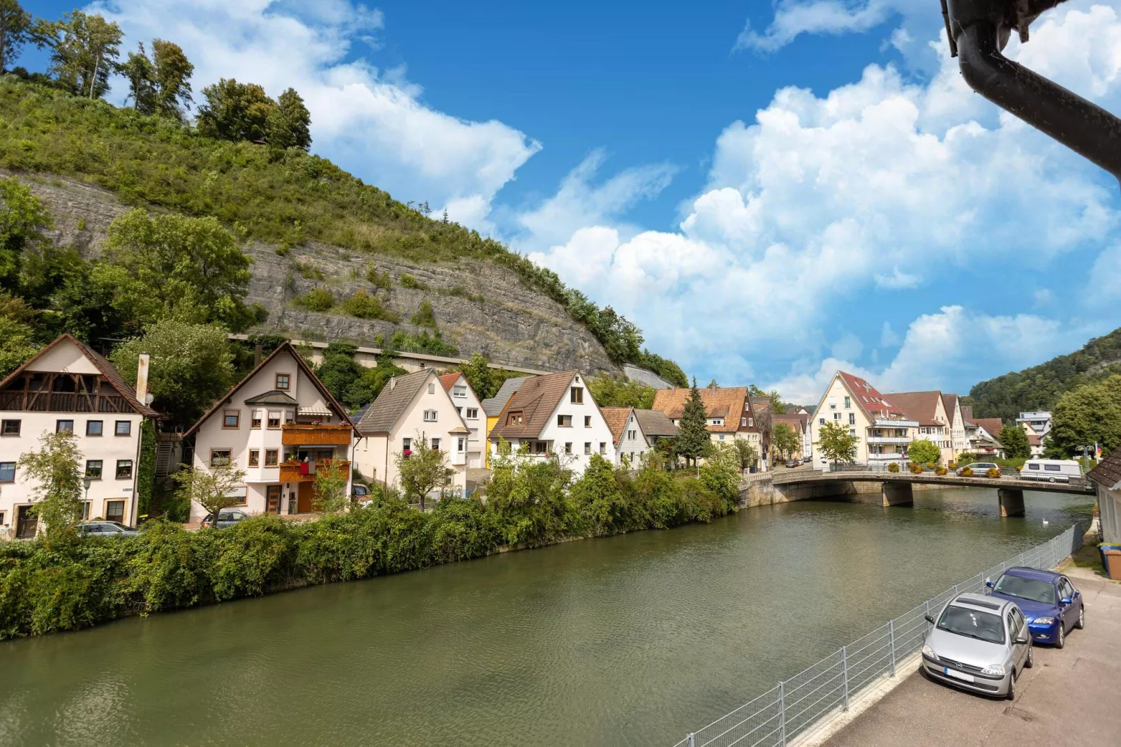 Am Neckar-Gebieden zomer 20km