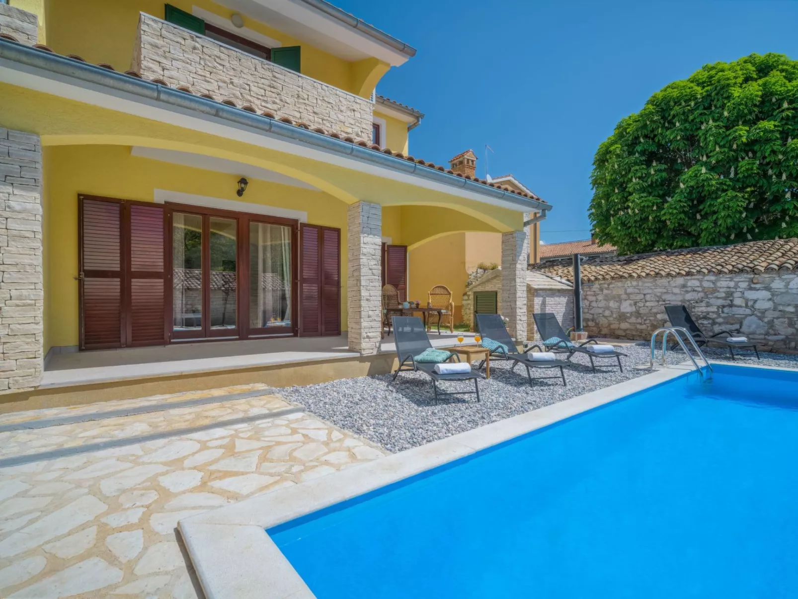 Chiara in Rogivici-Buiten