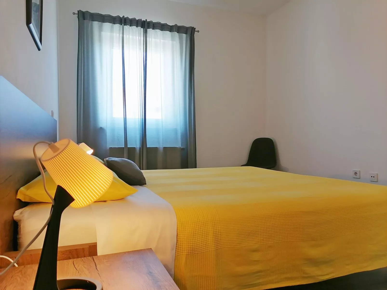 "Dunja", Pula-Binnen