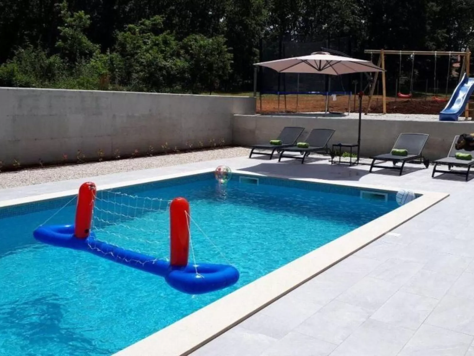 Villa Sanivaro mit beheiztem Pool und Whirlpool-Image-tags.info