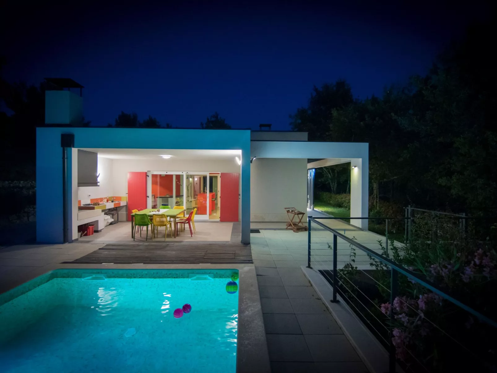 In Brkač mit Kleiner Terrasse-Buiten