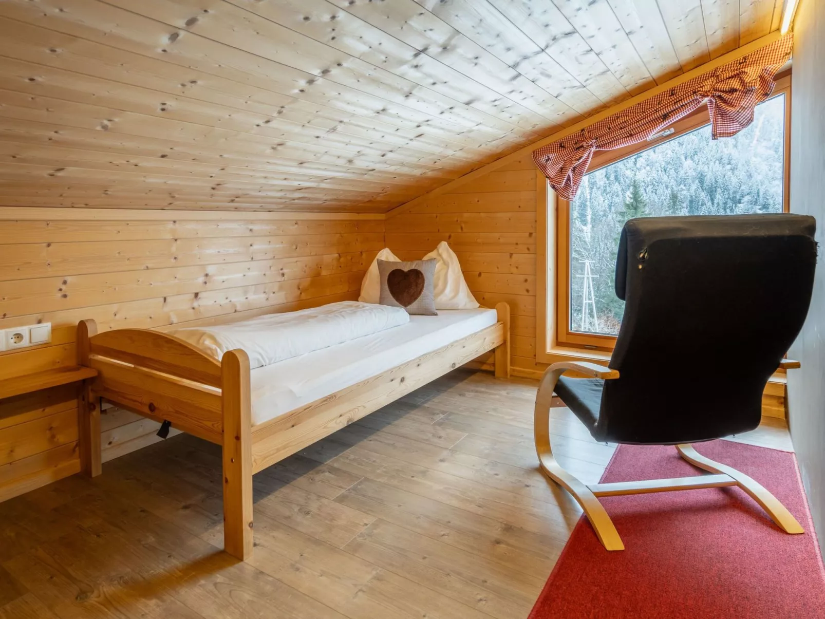 Wohnung in Sankt Gallenkirch mit Terrasse, Grill-Image-tags.info