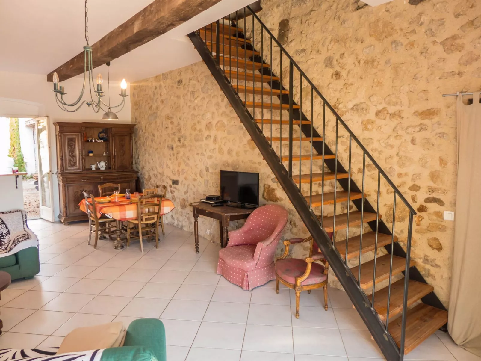 In Murviel-les-Béziers,-Binnen