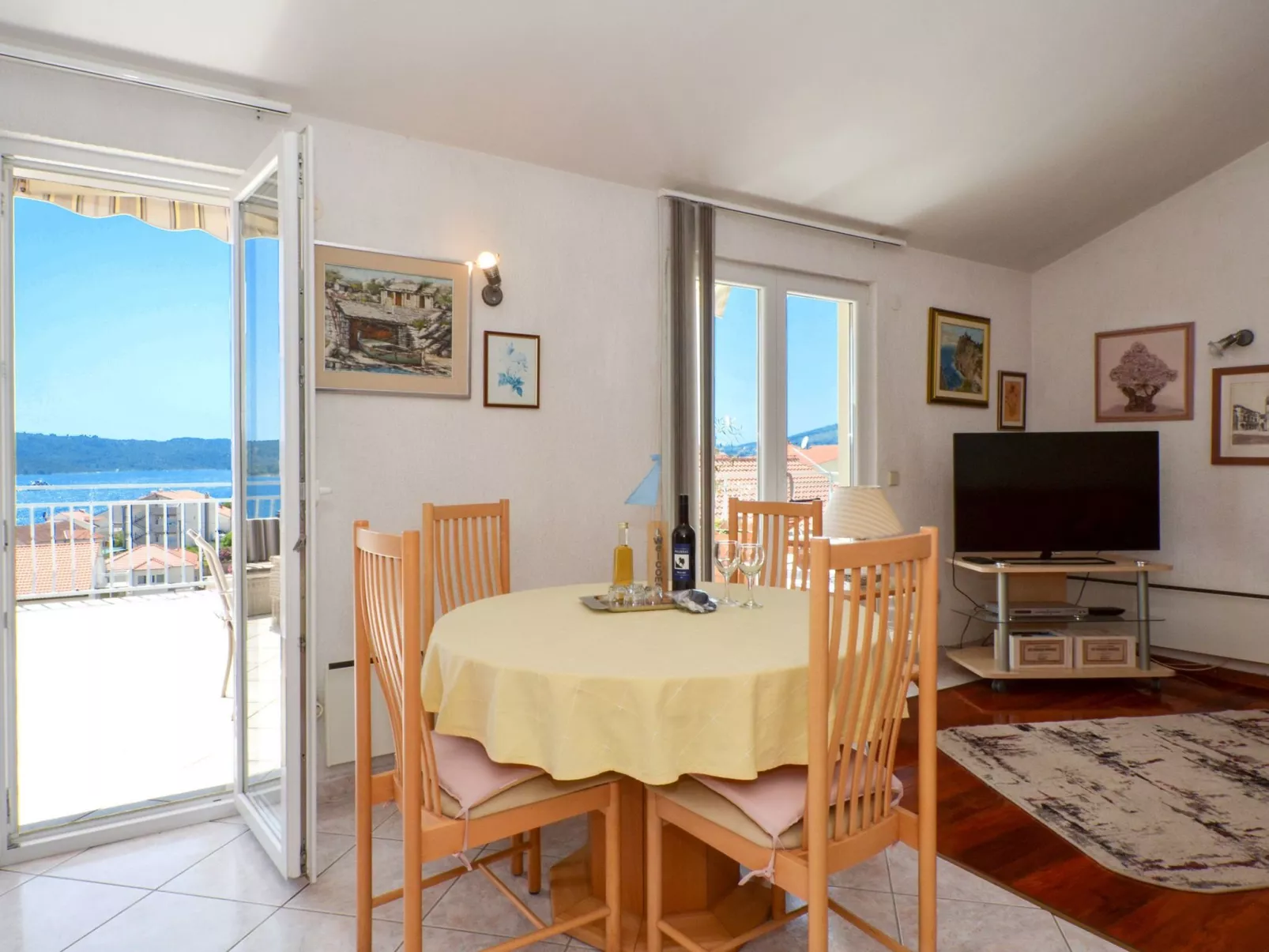 Wohnung "Decor" mit Blick auf das Wasser-Binnen