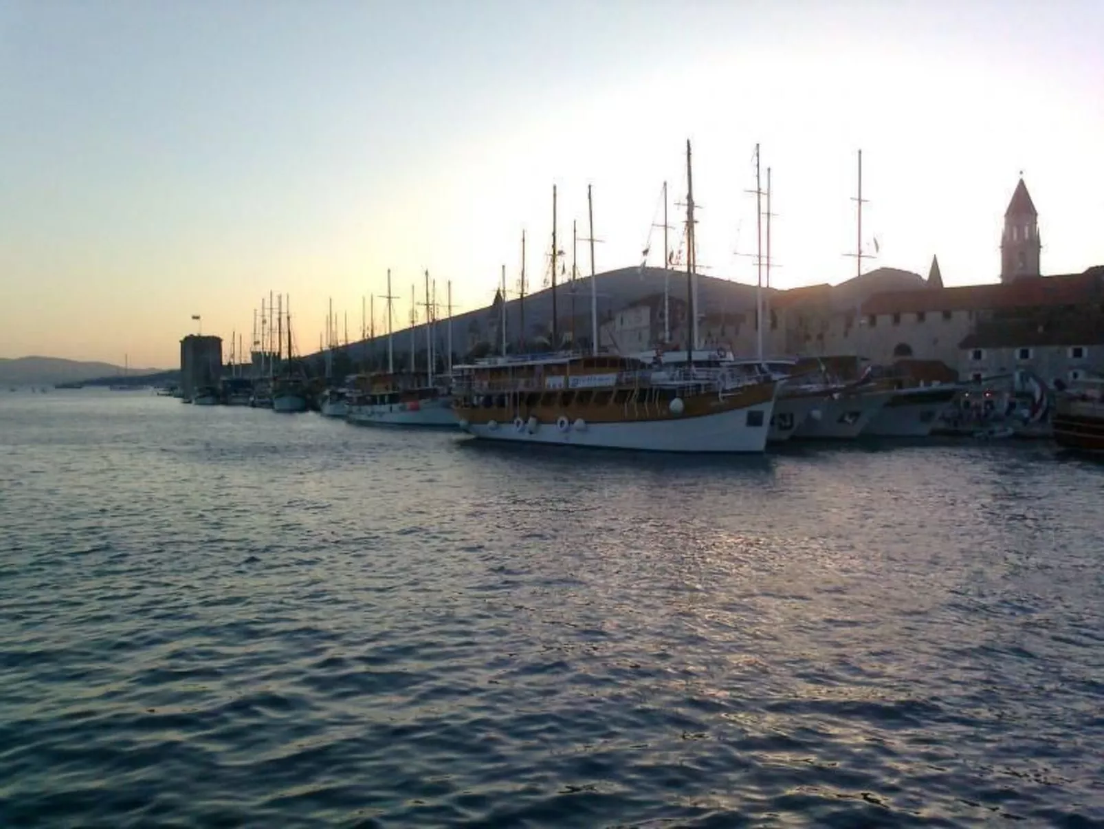 Nahe der Altstadt mit Meerblick-Buiten