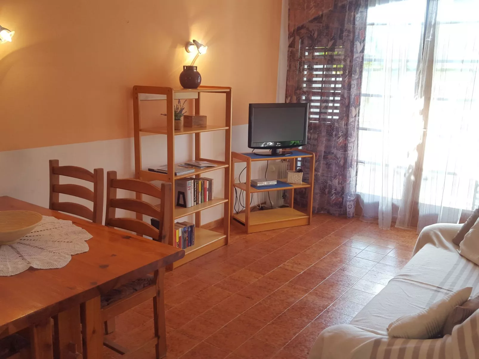 Ganze Wohnung in Ližnjan mit Möbliertem Balkon-Binnen