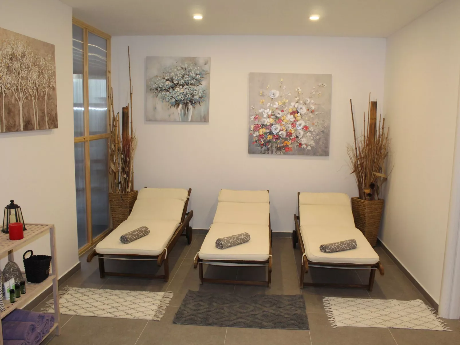 Neue New Villa Lana 40m2 Schwimmbad, Sauna, Whirlpool-Binnen