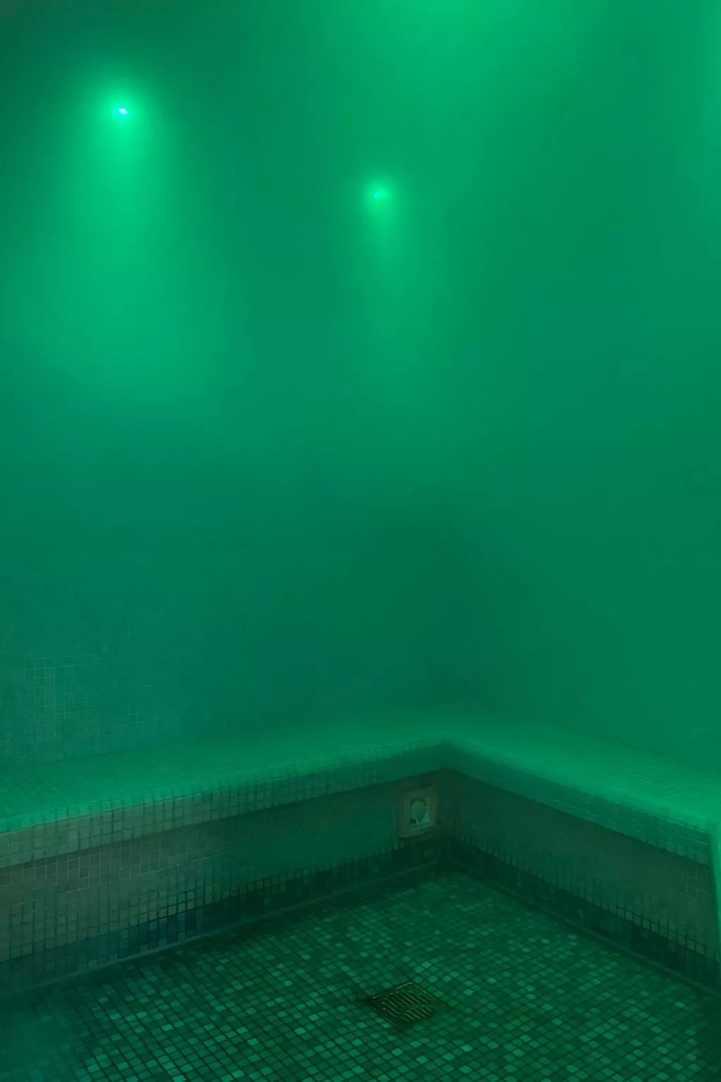 Helle Ferienwohnung mit Wellnesslandschaft-Image-tags.info