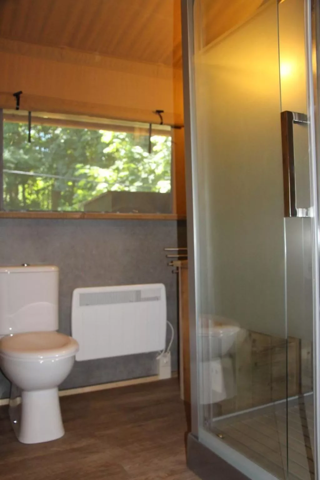 Gemütliches Safarizelt mit Grill und Garten-Binnen