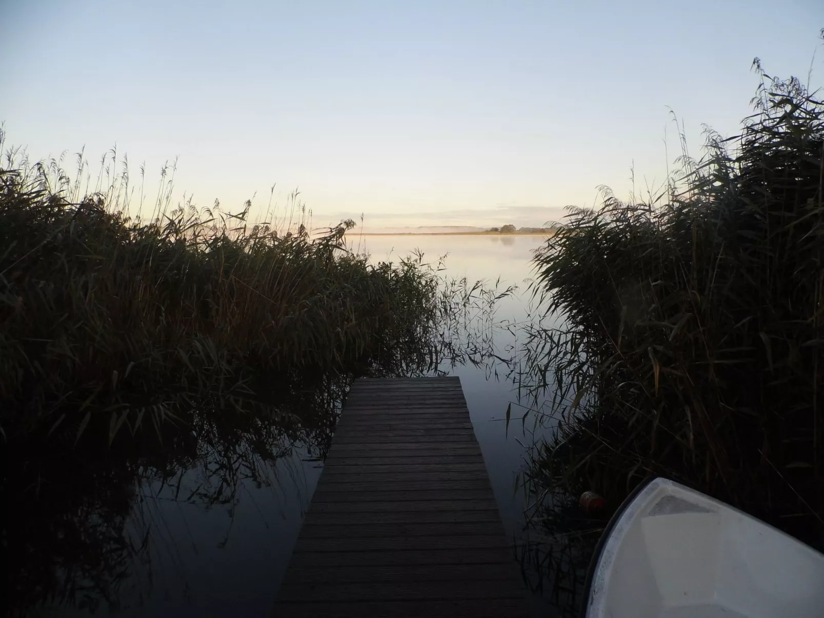 Am malerischen Nepperminer See-Buiten