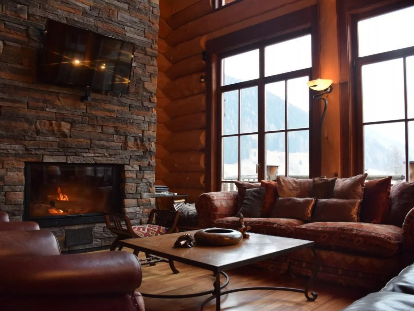 Einzigartiges Designer Log House "Chalet Caprea"-Binnen