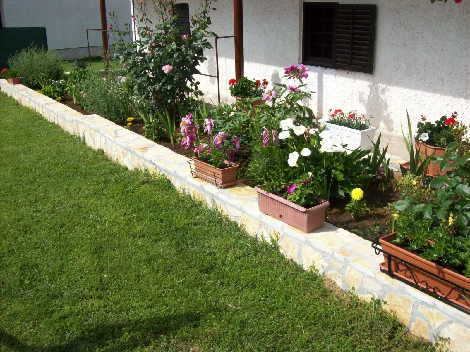 Ruhige Wohnung in dem charmanten Dorf Škitača-Buiten