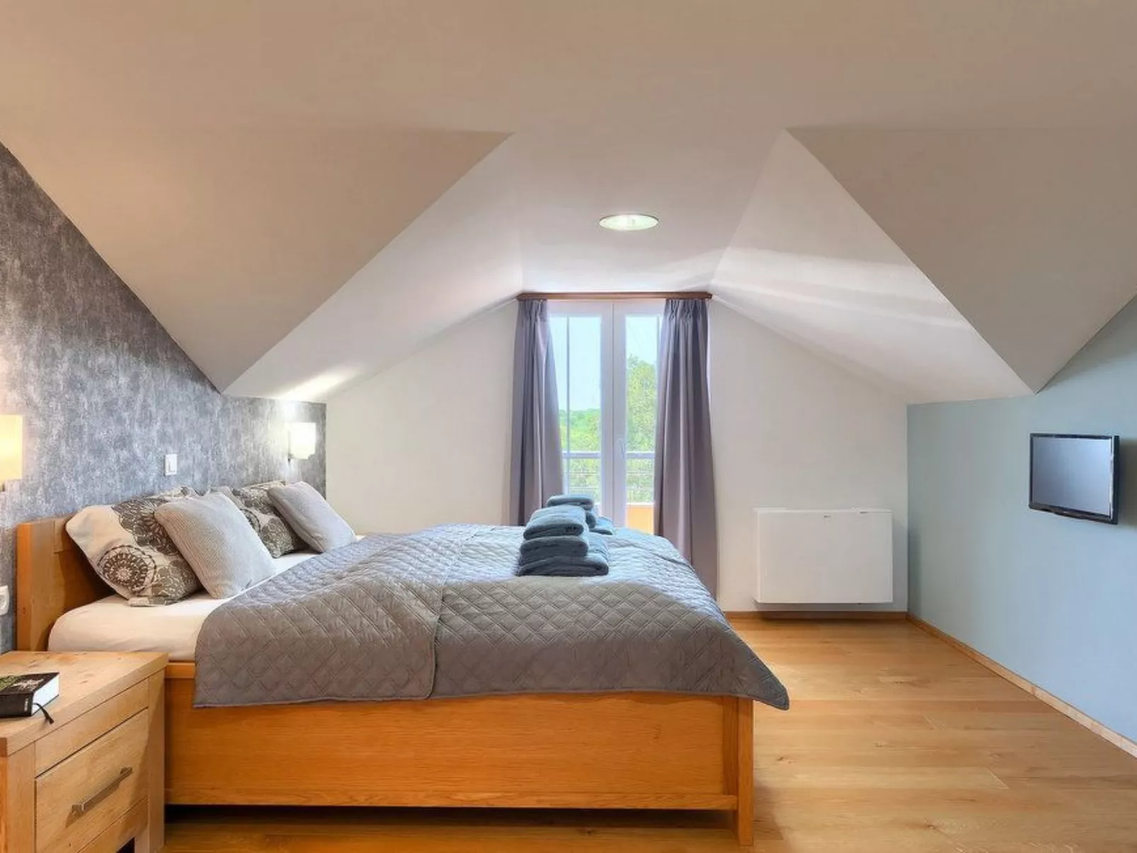 Villa Krase mit Pool-Image-tags.info