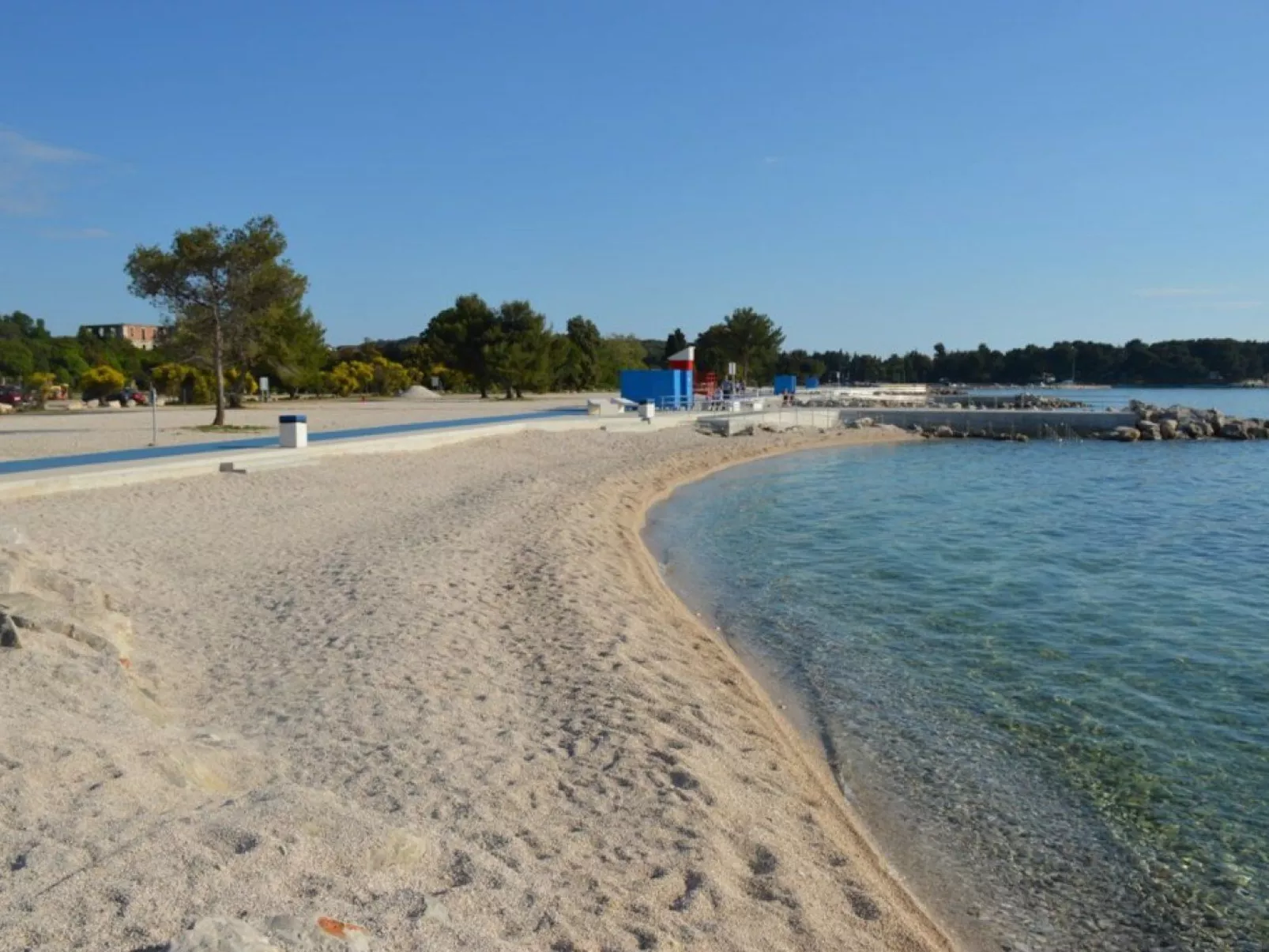 Schöne Ferienwohnung 6-Buiten