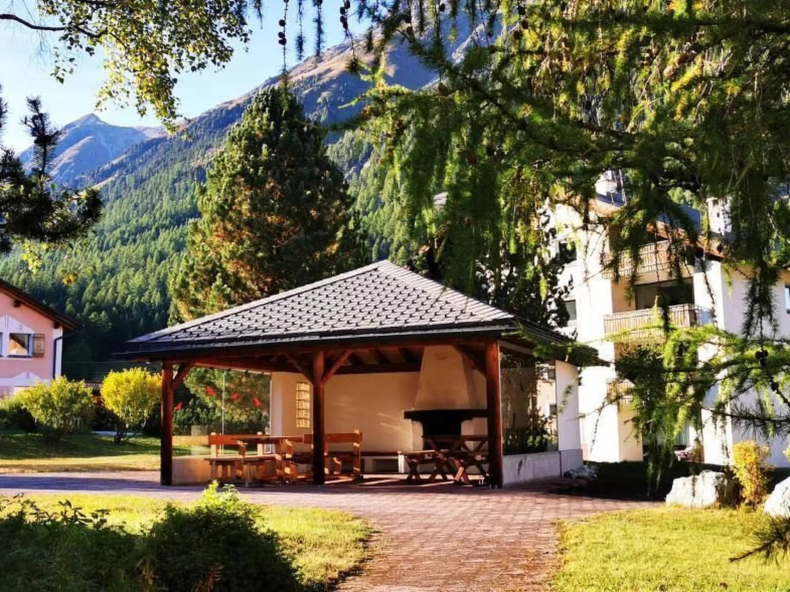 Via charels sur 8-Buiten