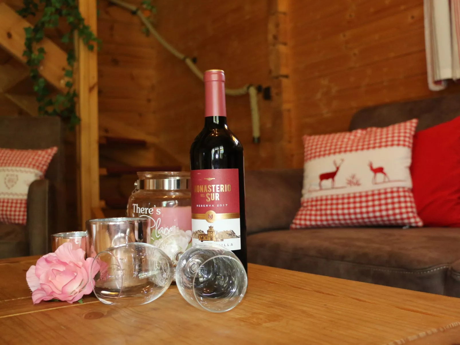 Wunderschönes Blockhaus mit Terrasse - Binnen