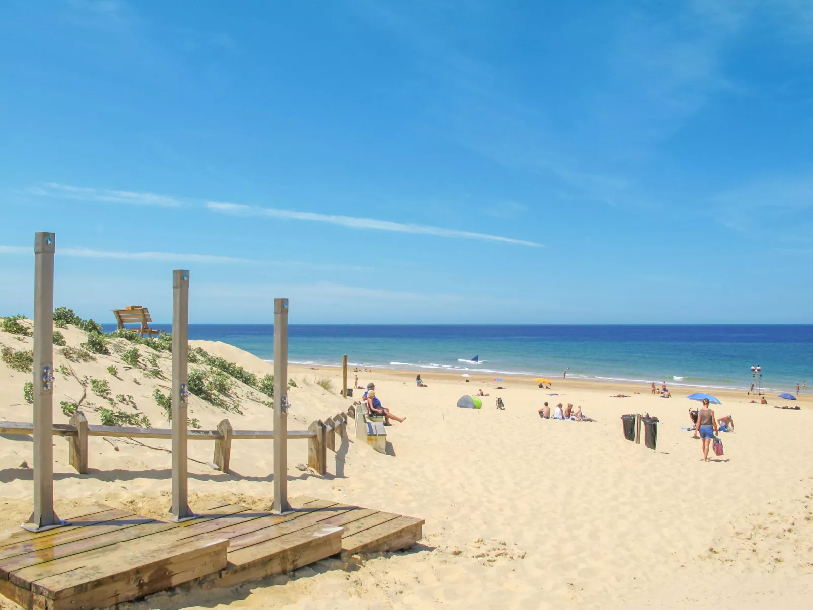 Haus am Meer, die Füße im Sand-Omgeving
