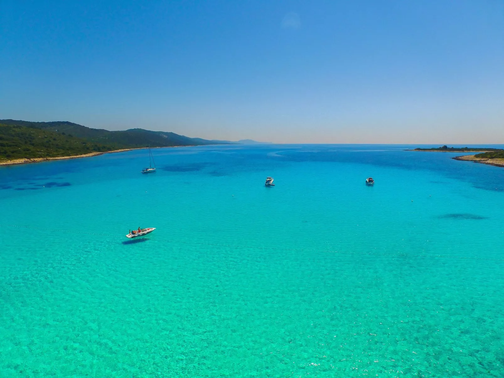 "Sakarun" mit Blick auf das Wasser-Buiten
