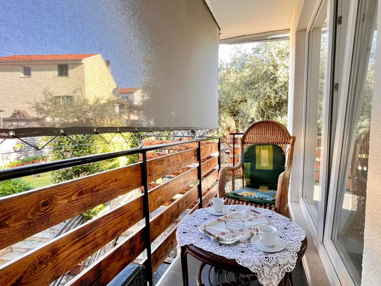 In Pula mit großem Dachbalkon.-Buiten