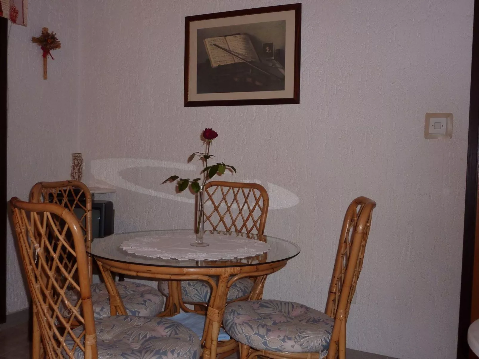 Kleine Wohnung mit schönem Balkon - Binnen