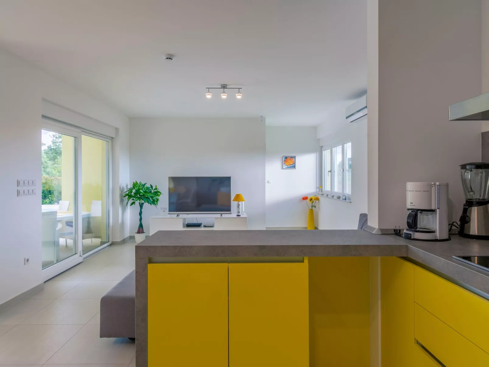 Mit Privatpool für 6 Personen-Binnen