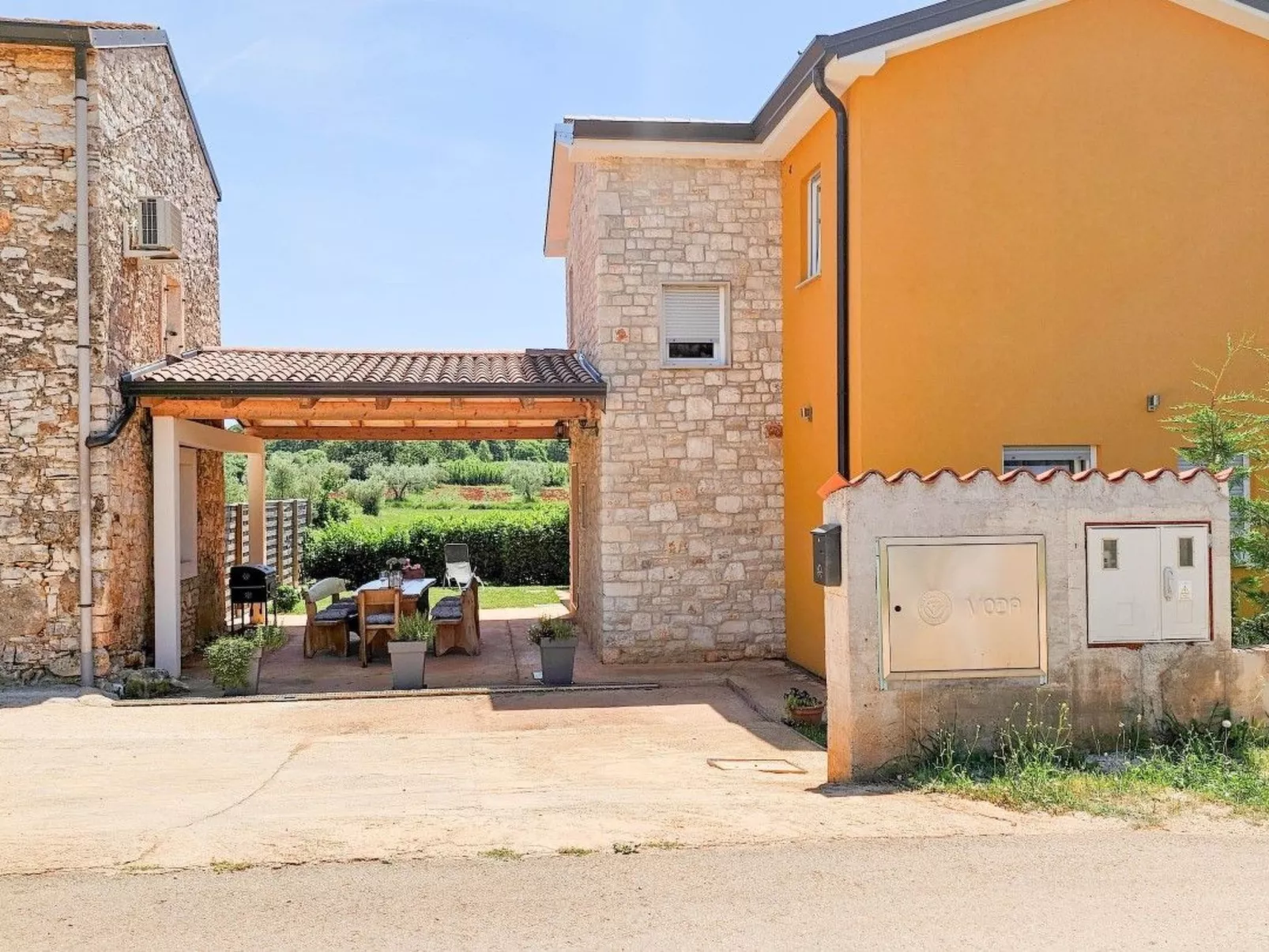 Für 8 Personen ca. 150 m&sup2; in Dajla, Istrien (Umag und Umgebung)-Image-tags.info