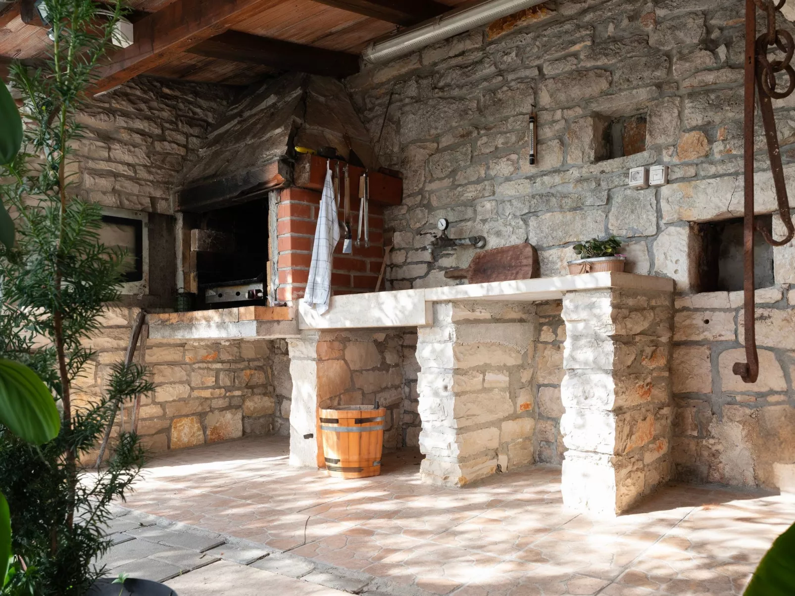 Wunderschönes Haus in Peresiji mit privatem Pool-Buiten