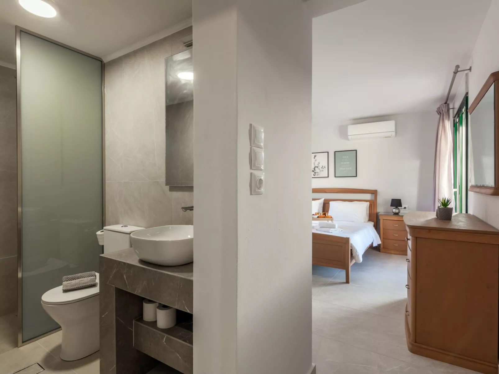 Ferienvilla mit privatem Pool-Binnen