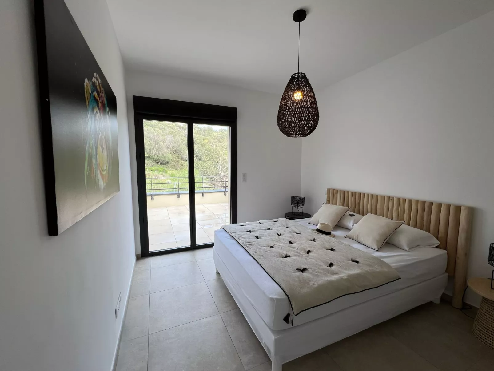 ISULA-RED_BEAUTIFUL_VIEW.-Binnen