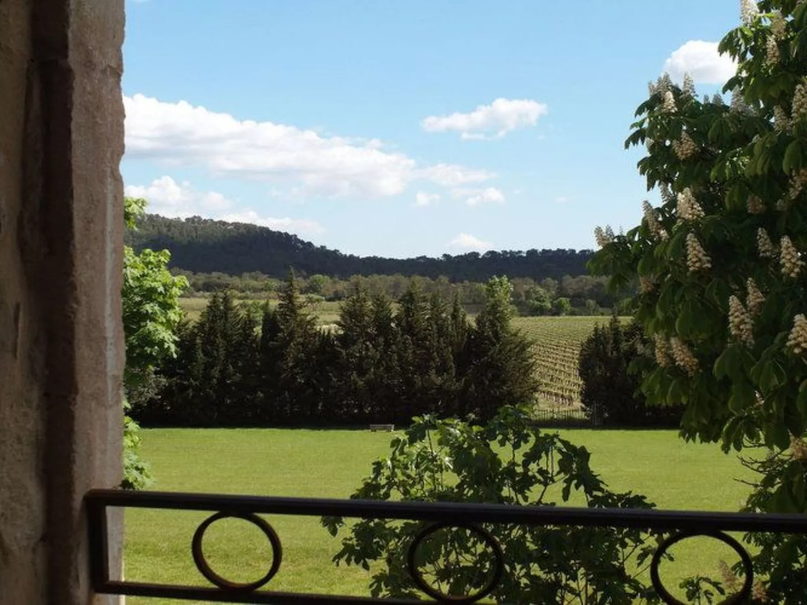 Domäne "Suite Luna" mit Infinity-Pool-Buiten