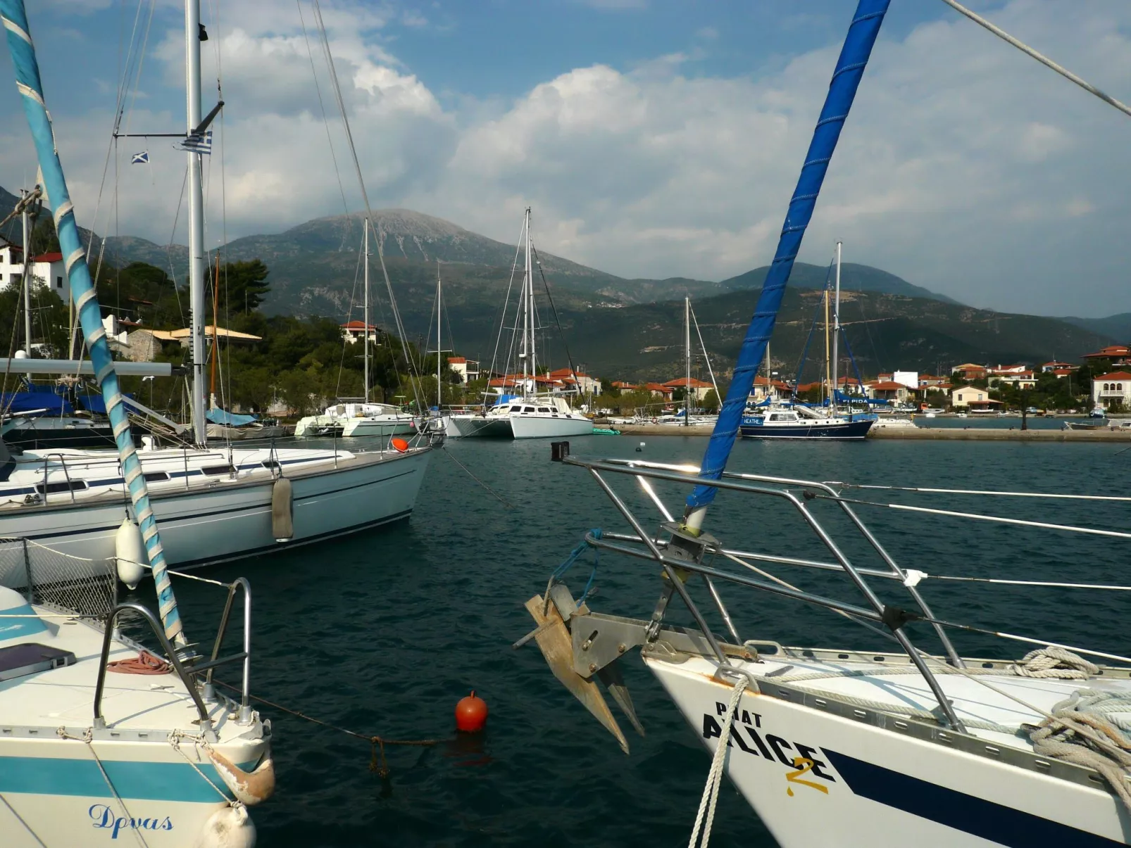 Spiti Louloudia-Buiten