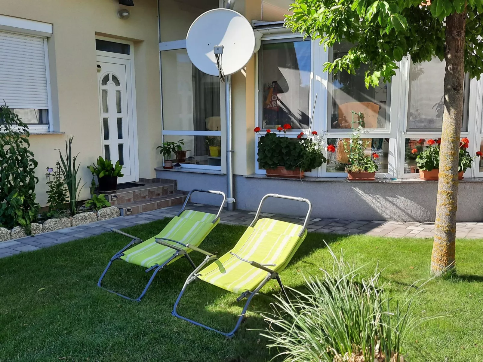 In Bük im Parterre mit Garten-Buiten