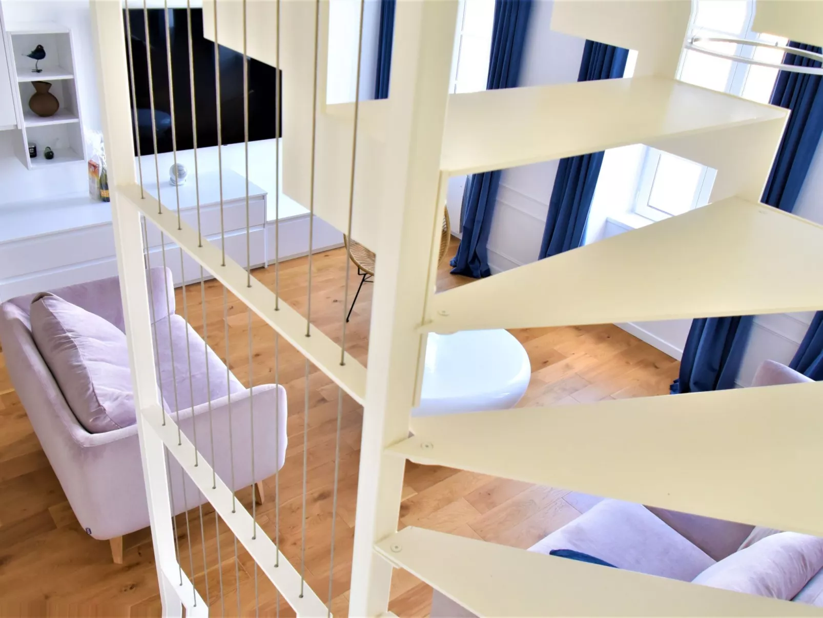 "La Maison du Quai" (Das Haus am Kai)-Binnen