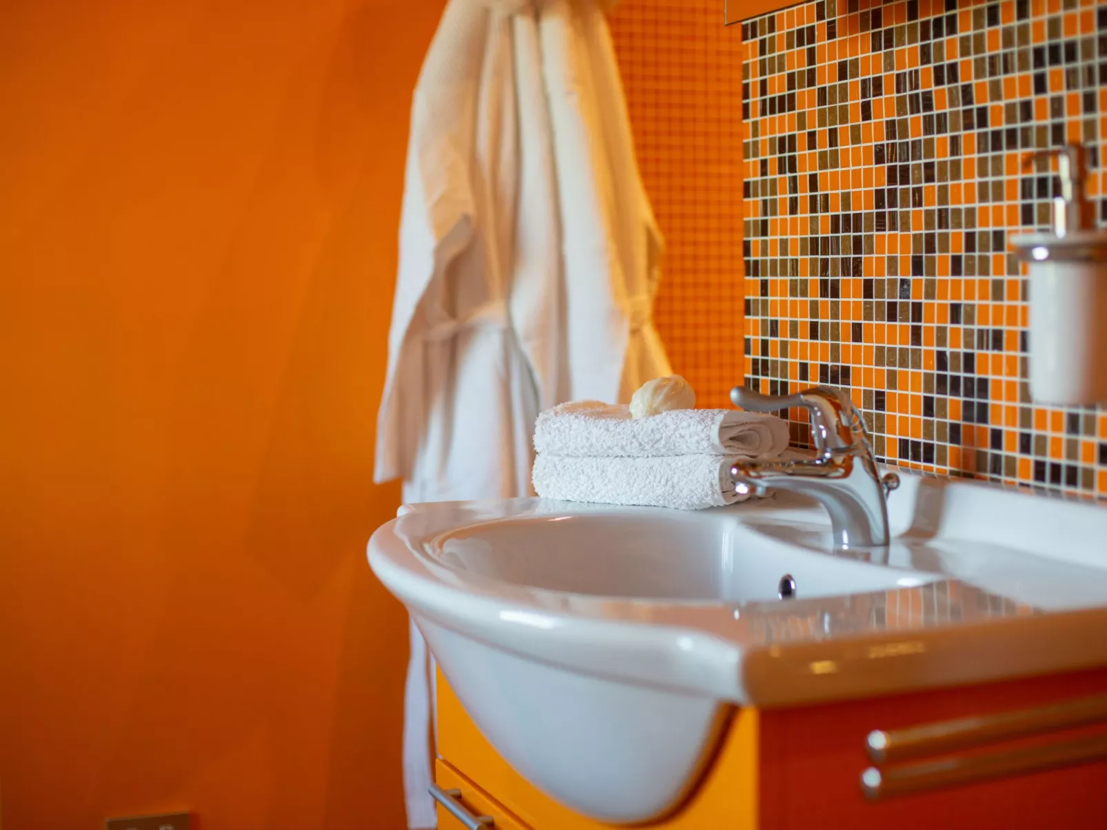 Villa Gelso mit Pool, Sauna und atemberaubender Aussicht-Binnen