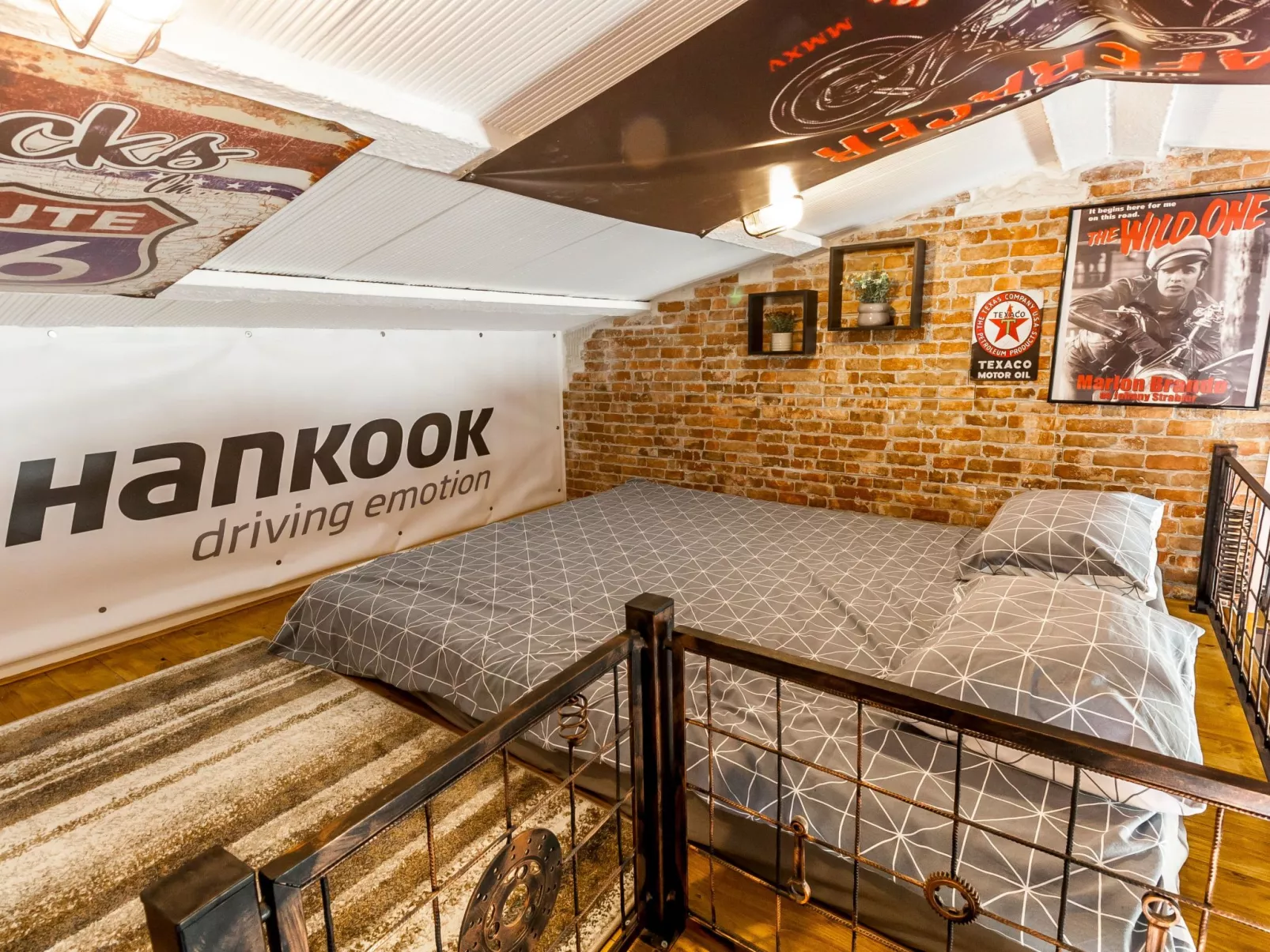 Haus im Industriestil Eni mit privatem Parkplatz-Image-tags.info