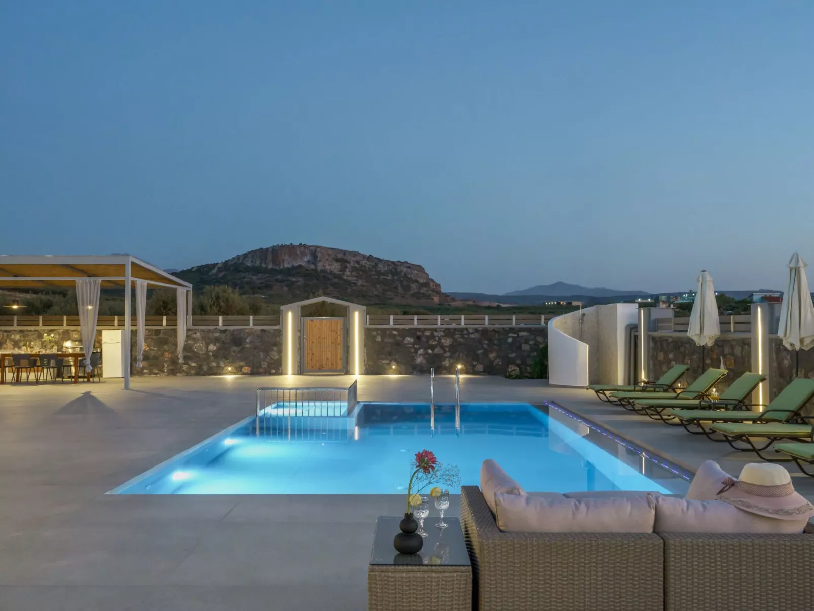 "Luna" mit Privatparkplatz-Image-tags.info