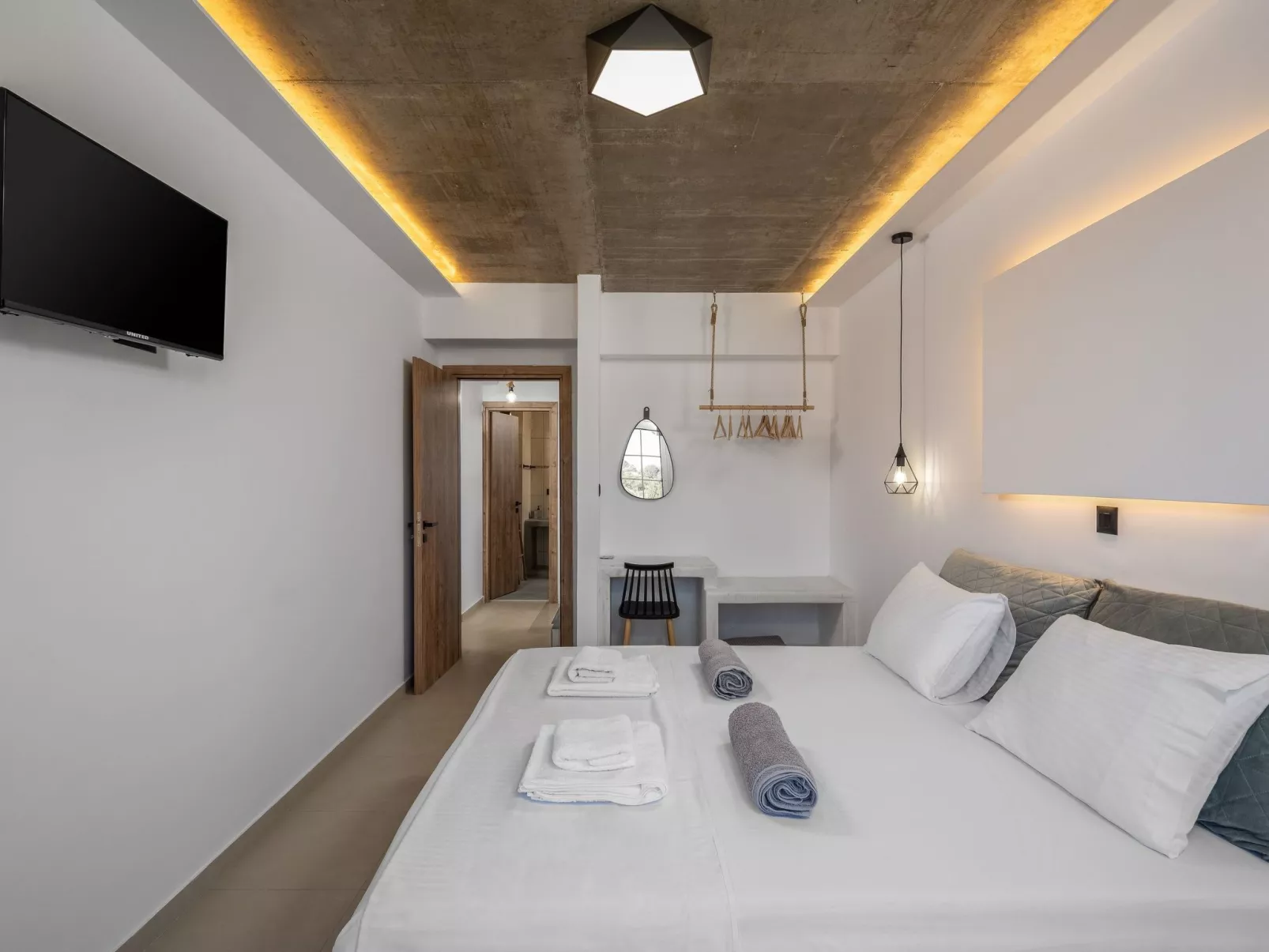 Armonikon Pool Villa 1-Binnen