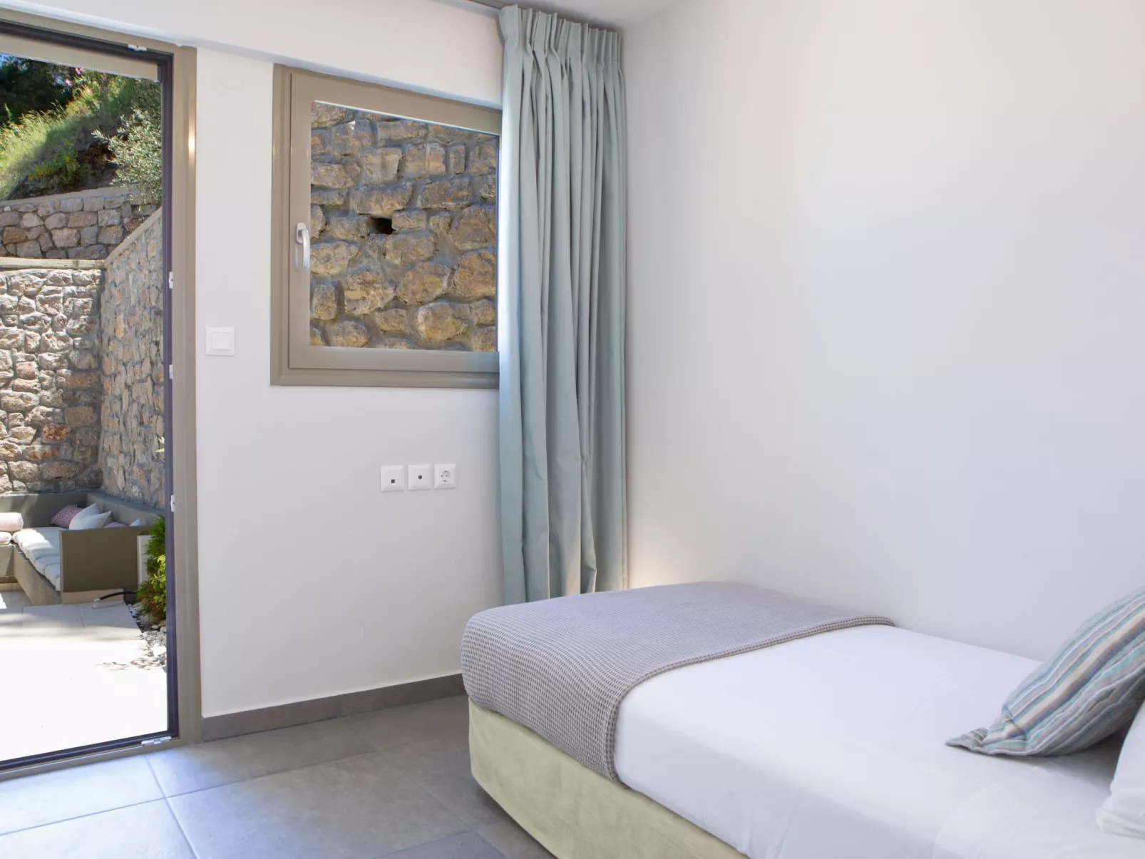 Villa mit eigenem Garten und in der Nähe von Agios Nikitas-Binnen